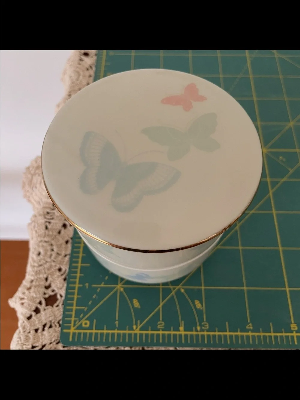 Butterfly Motif Porcelain Trinket Box - Cream with Pastel Accents